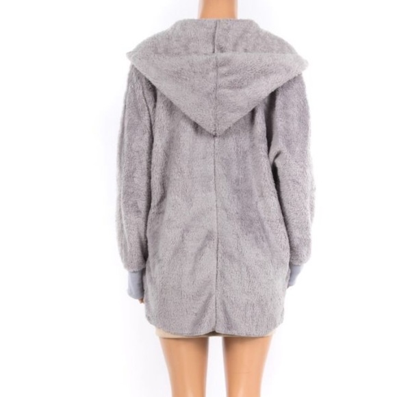 CLEARANCE‼️Grey faux fur fleece sweater - Jacket - Picture 4 of 4